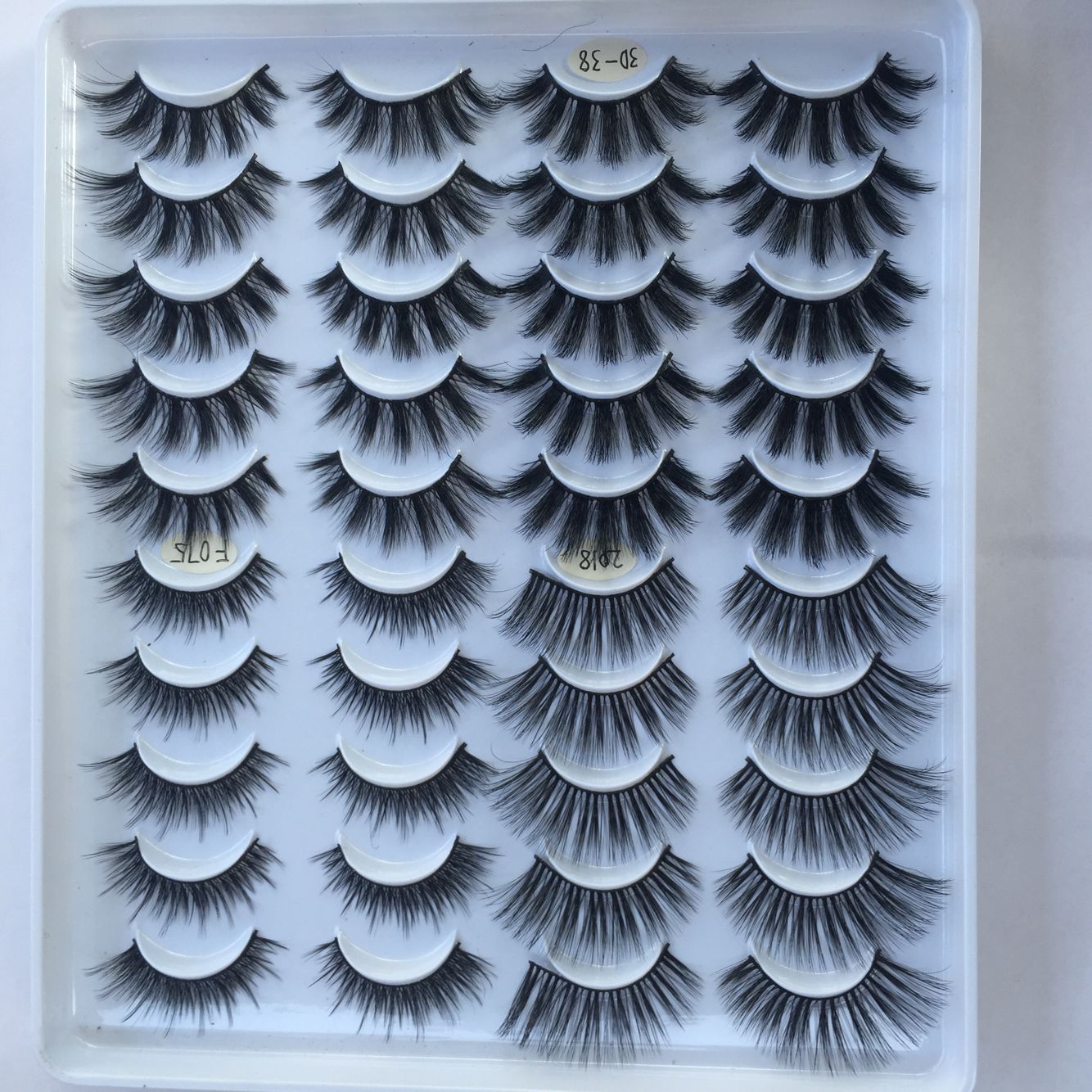 20 Pairs Of false three dimensional eyelashes